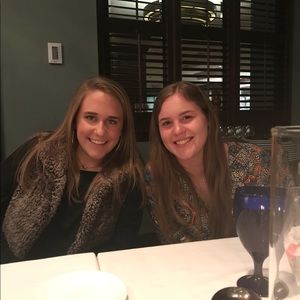 Meet your Posher, Caroline